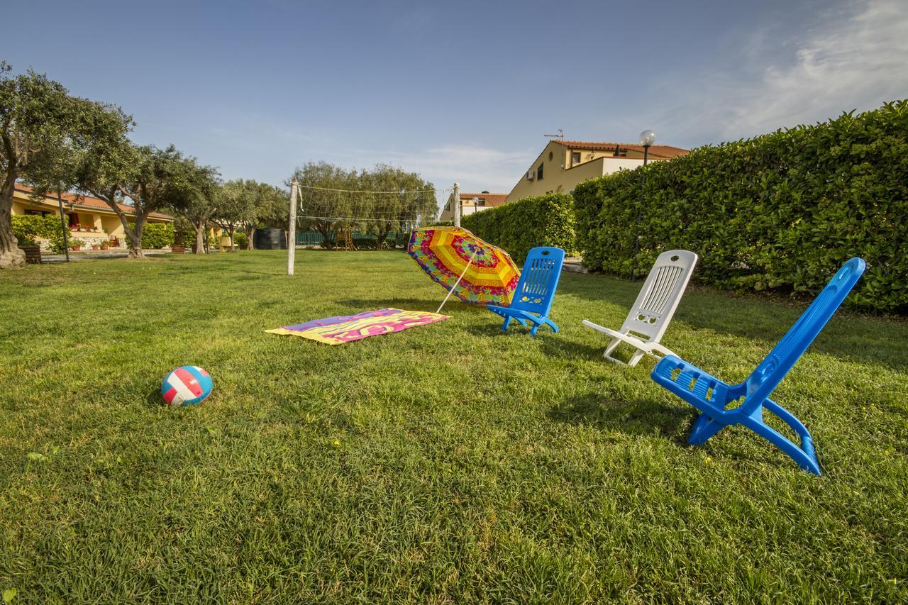 Paradise Beach Camera Mansardata Vicino Cefalu Piscina Aperta Кампофеліче-ді-Роччелла Екстер'єр фото